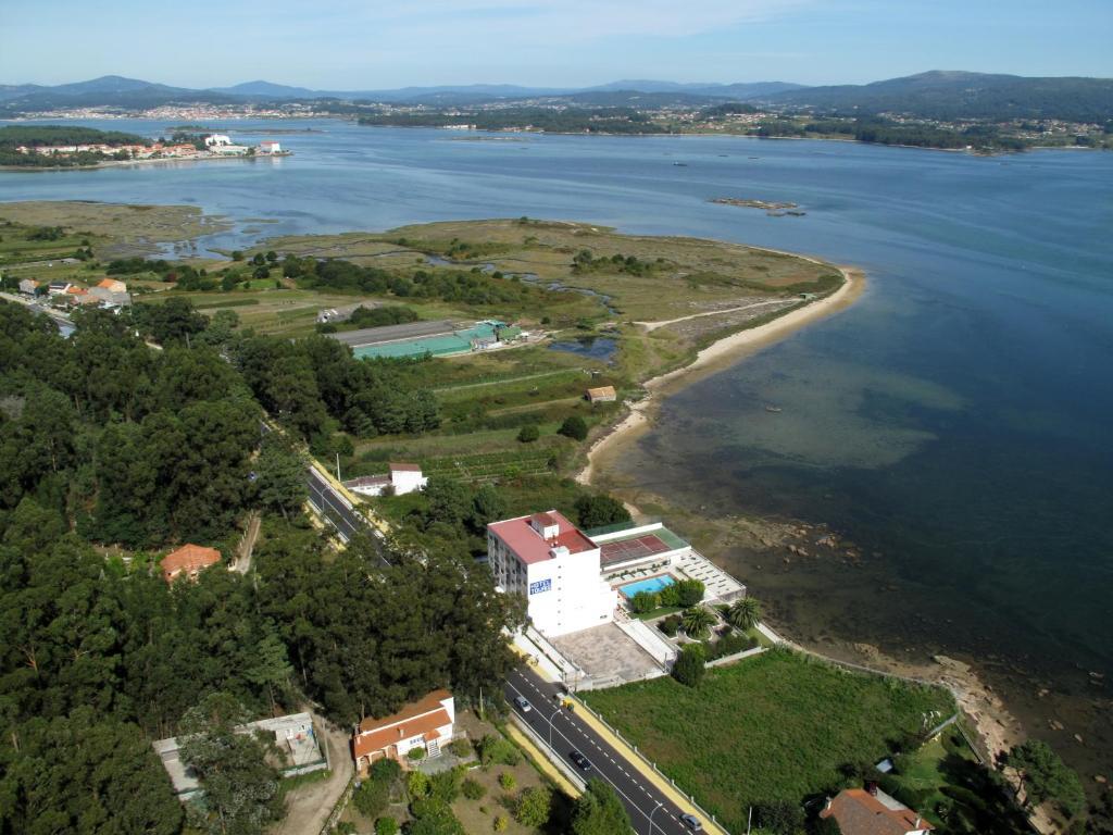 Hotel Touris Ardia Bagian luar foto