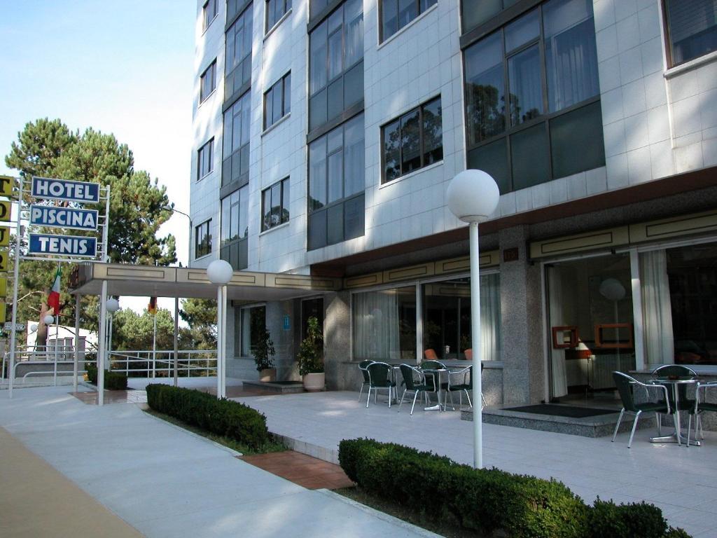 Hotel Touris Ardia Bagian luar foto