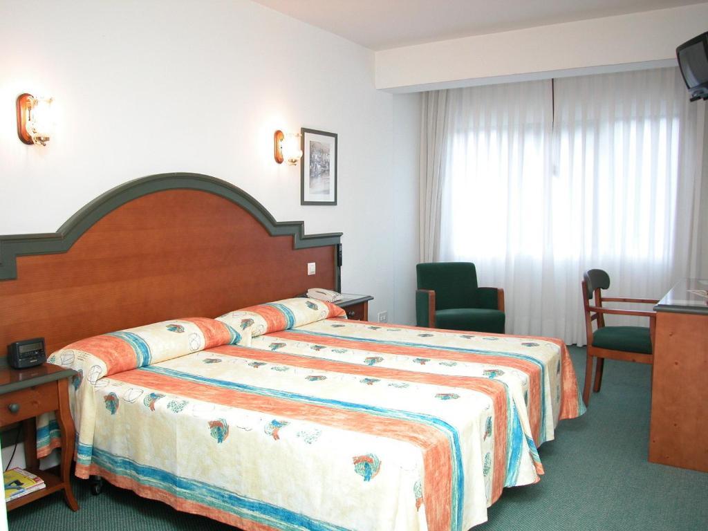 Hotel Touris Ardia Bagian luar foto