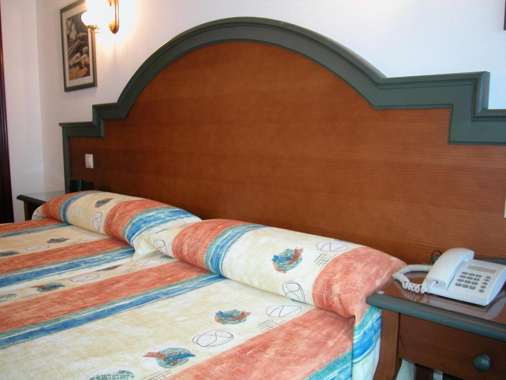 Hotel Touris Ardia Bagian luar foto